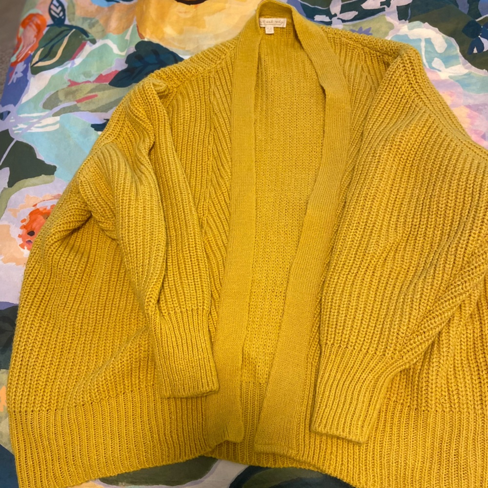 Mustard bubble sleeve cardigan